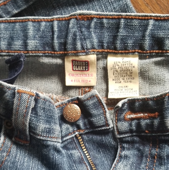 Faded Glory Girls 7 Embroidered BootCut jean - Picture 3 of 3